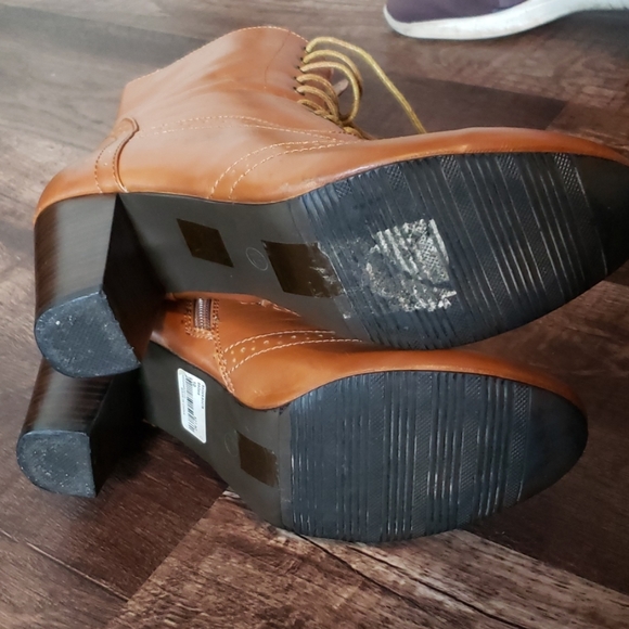 Forever 21 brown lace up booties - Picture 6 of 8